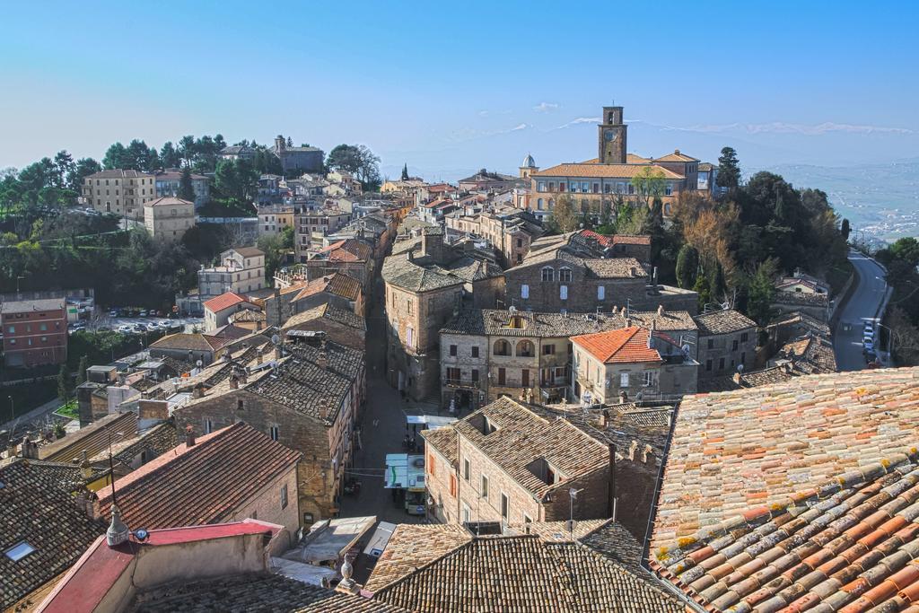 Апартаменты La Rocchetta Рипатрансоне Экстерьер фото